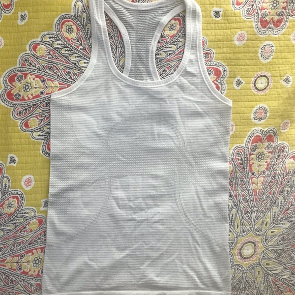 lululemon athletica Tops - Lukulemon Swiftly tank 4 lululemon athletica Tops - Lukulemon Swiftly tank 4